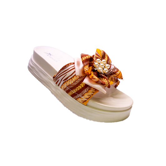 1963 Women’s Platform Slippers