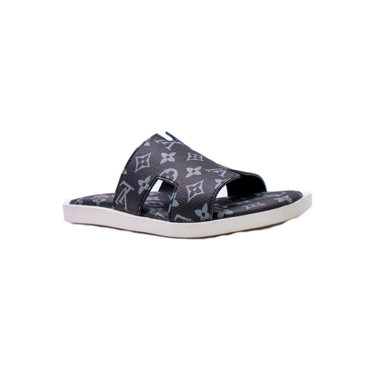 210137 - Men’s Designer-Inspired Slip-On Slippers